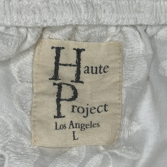 Haute Project Women’s White Eyelet Off-Shoulder Top Large - Picture 7 of 10